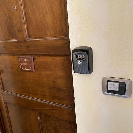 Tito'S Apartment Кунео Екстер'єр фото