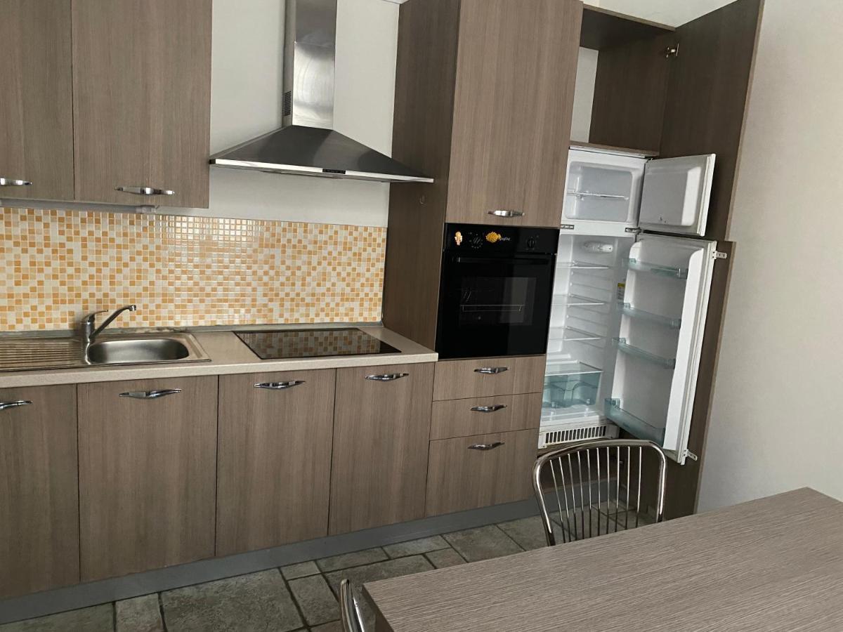 Tito'S Apartment Кунео Екстер'єр фото