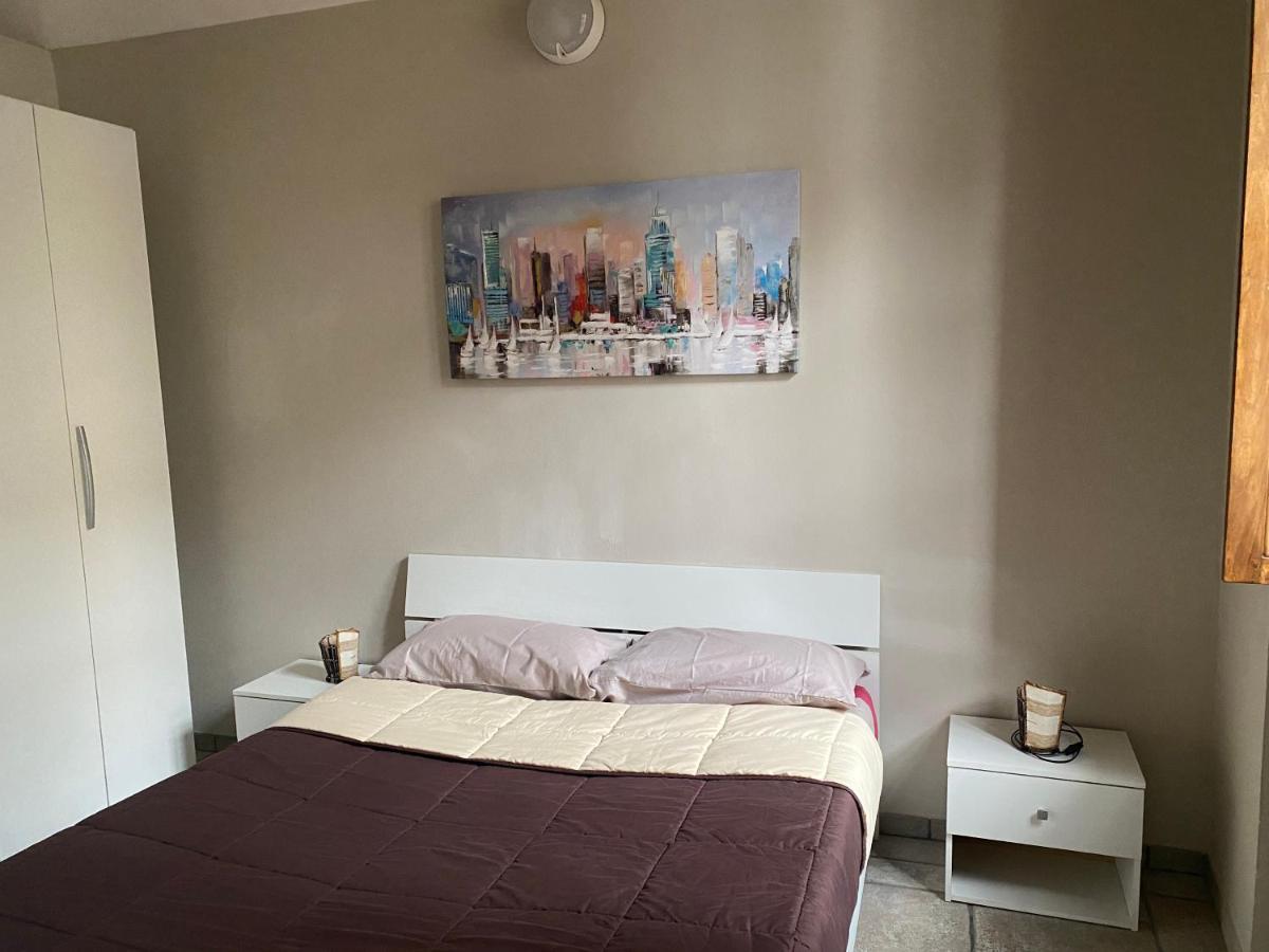 Tito'S Apartment Кунео Екстер'єр фото