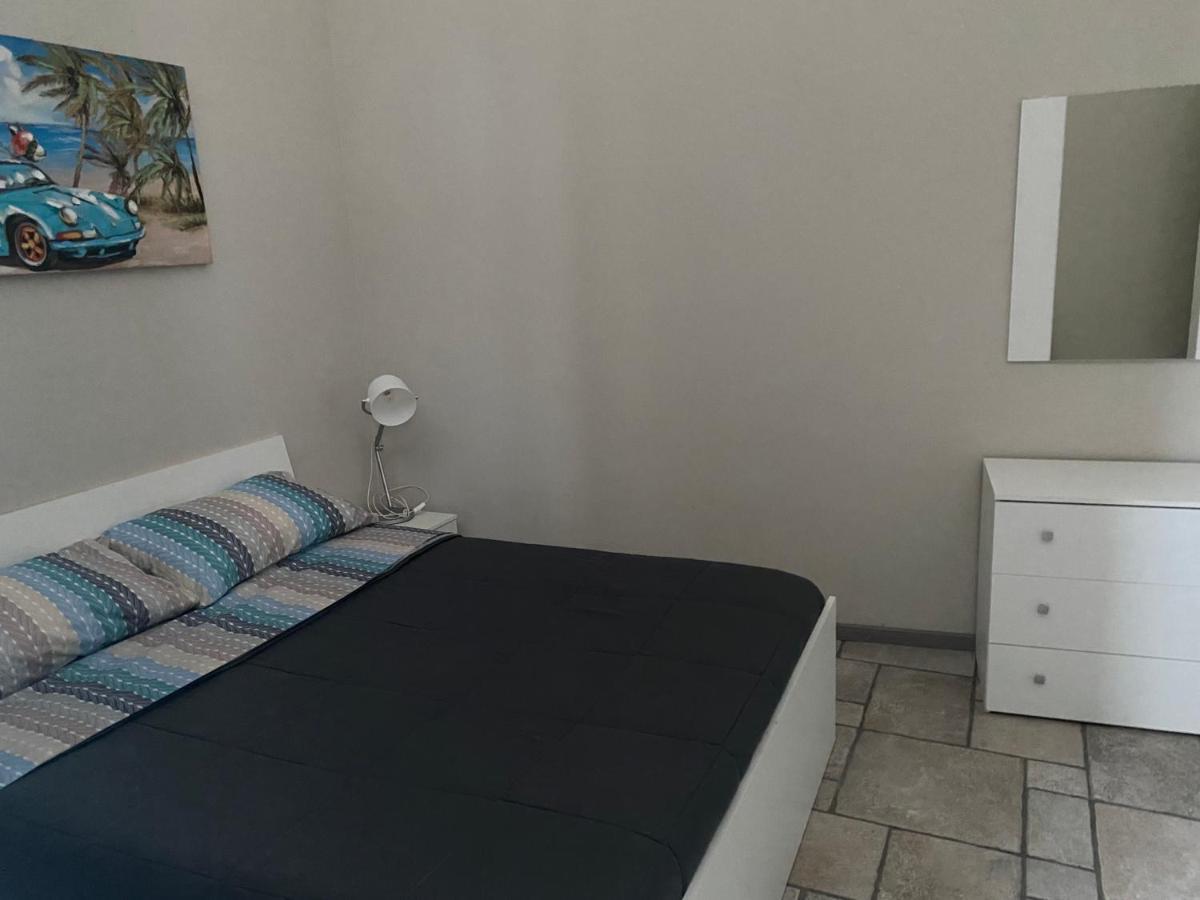 Tito'S Apartment Кунео Екстер'єр фото